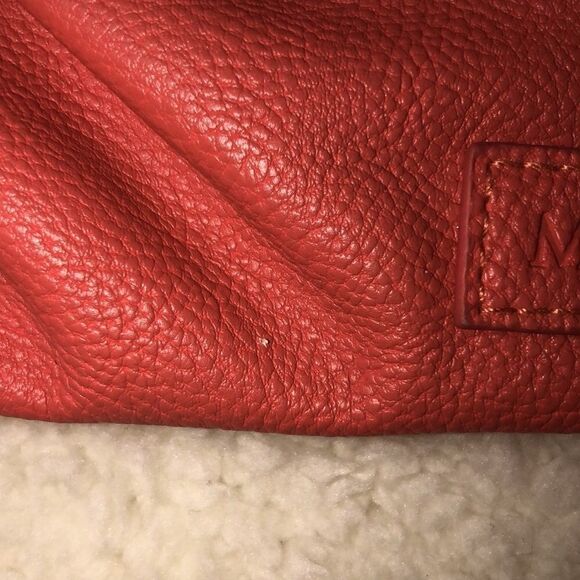 Miche Faux Leather Coral Pleated Front Detail Wristlet Wallet Make up Bag - Picture 6 of 6